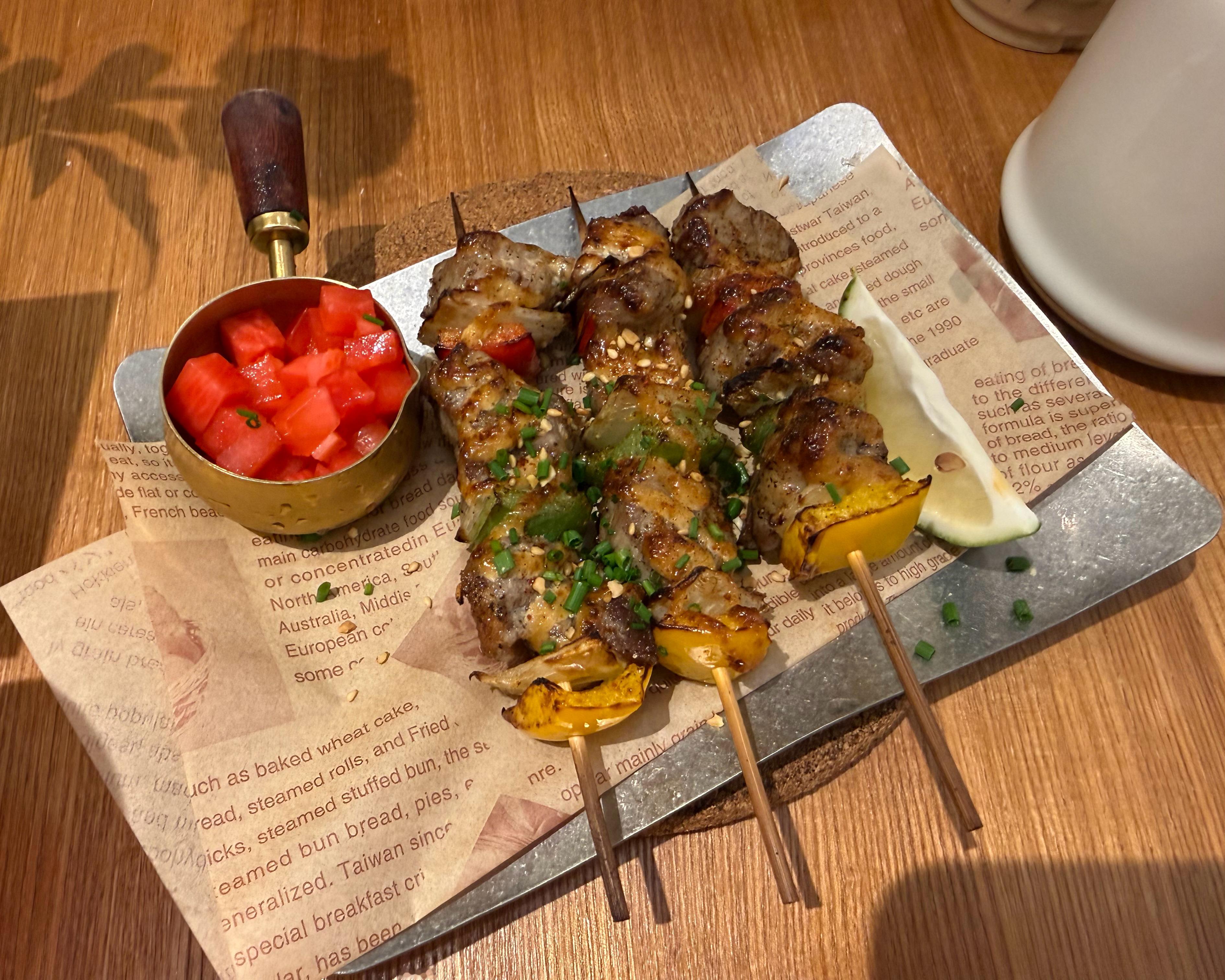 一人食🍢🥗[卡皮巴拉] ​​​