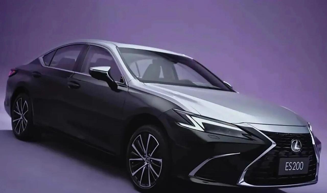 20万预算，凭什么它是豪华车的“天花板”？👑全网都在卷参数，我偏要选这台务实的