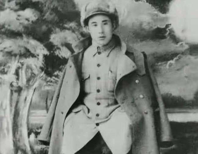 1949年，10兵团后勤部长李厚坤上任途中，不幸遭到300多名土匪袭击，李厚坤夫