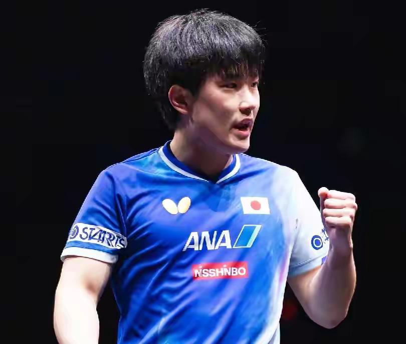 张本智和止住连败颓势！国乒小将功亏一篑！新加坡大滿贯首轮，张本智和再度与陈俊菘遭