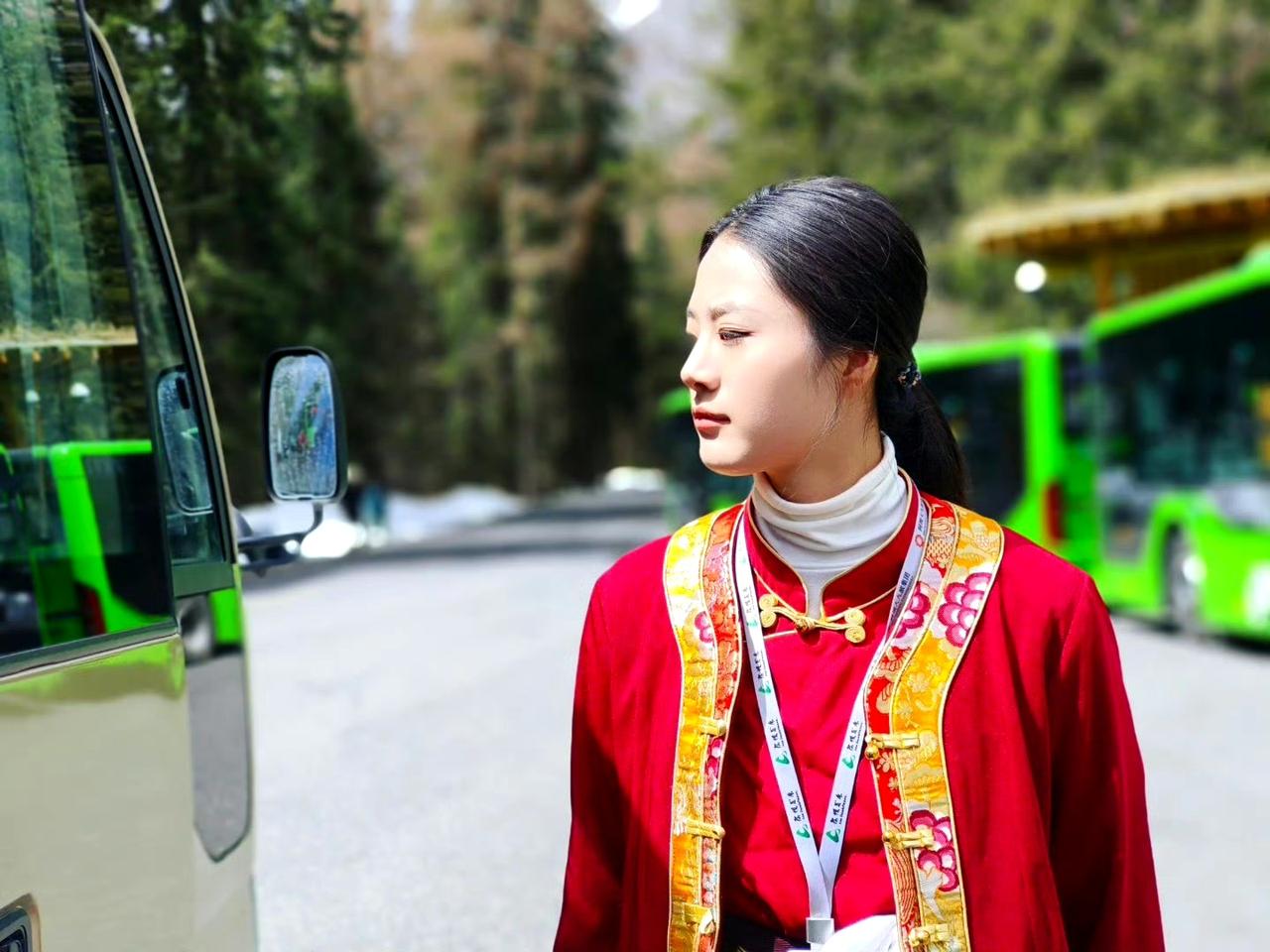 四姑娘山清凉正相宜 

盛夏，正值暑期出行的黄金窗口期。此时全国多地持续高温，而