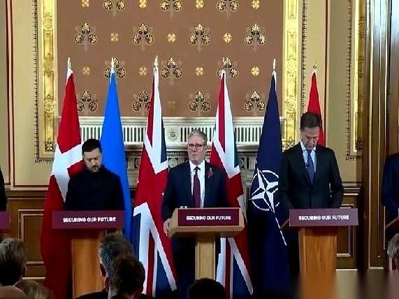 他终于还是开口了。
直接让美国下场，替他打。
这不是要钱，这是要命了啊。
都说他