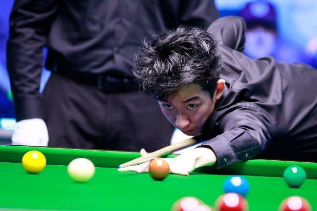 英格兰赛吴宜泽6：0横扫阿三，首进排名赛决赛 将与罗伯逊争冠！

2024斯诺克