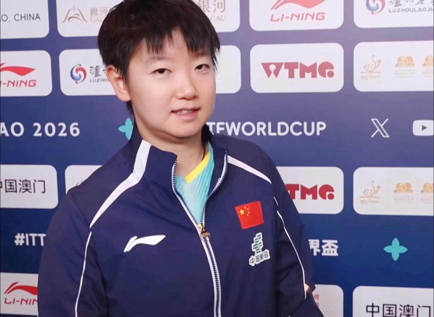 就这么开开心心走进来采访