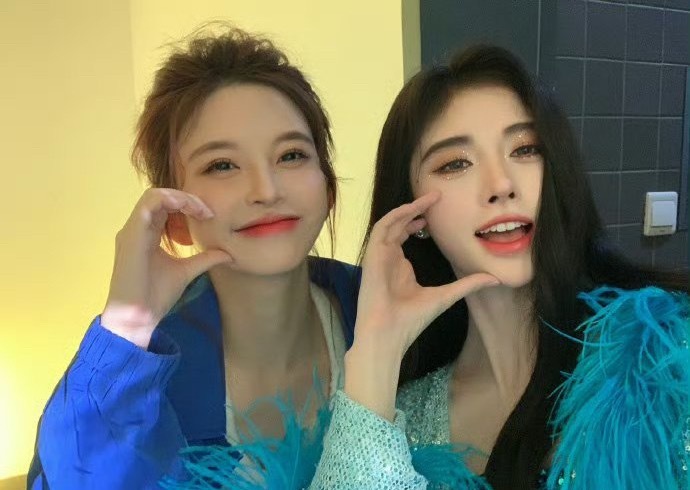 四鞠鞠婧祎、黄婷婷、林思意要在《万花世界》重聚了， 这就是我心中的《万渣朝凰》，