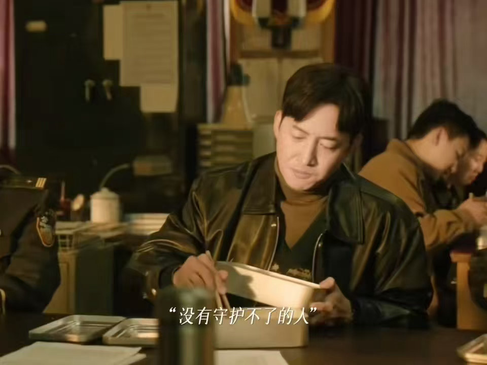 王阳把哭到腿软演出来了 亦师亦父的羁绊，悲伤里还混着愧疚和重担 冬城猎凶 ​​​
