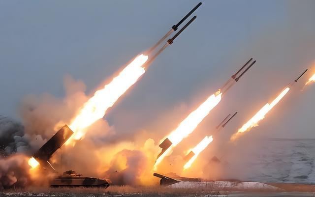 一场三国都输不起的美以伊冲突

当下，美以伊之间的军事对抗已然深陷一种无赢家、难