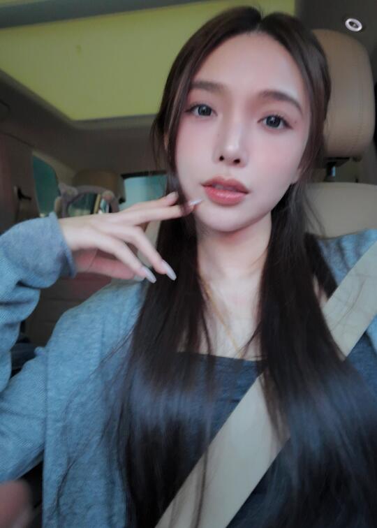 🤳🏻