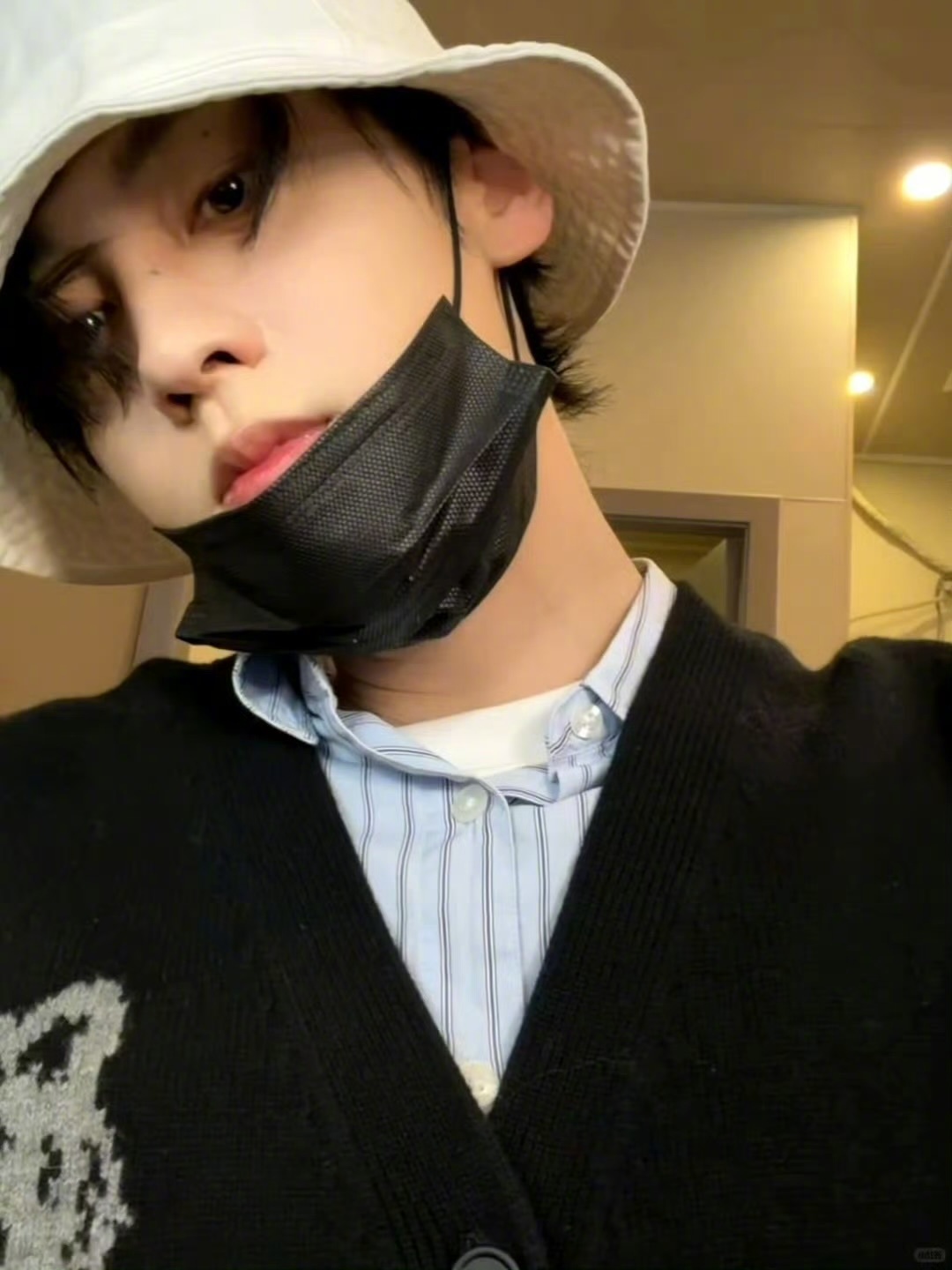 🍠上发了三张图的田栩宁！还带了明星不止AB面的tag田栩宁营业