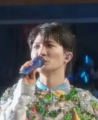 周深最近的面相怎么变了？是发福了吗？ ​​​