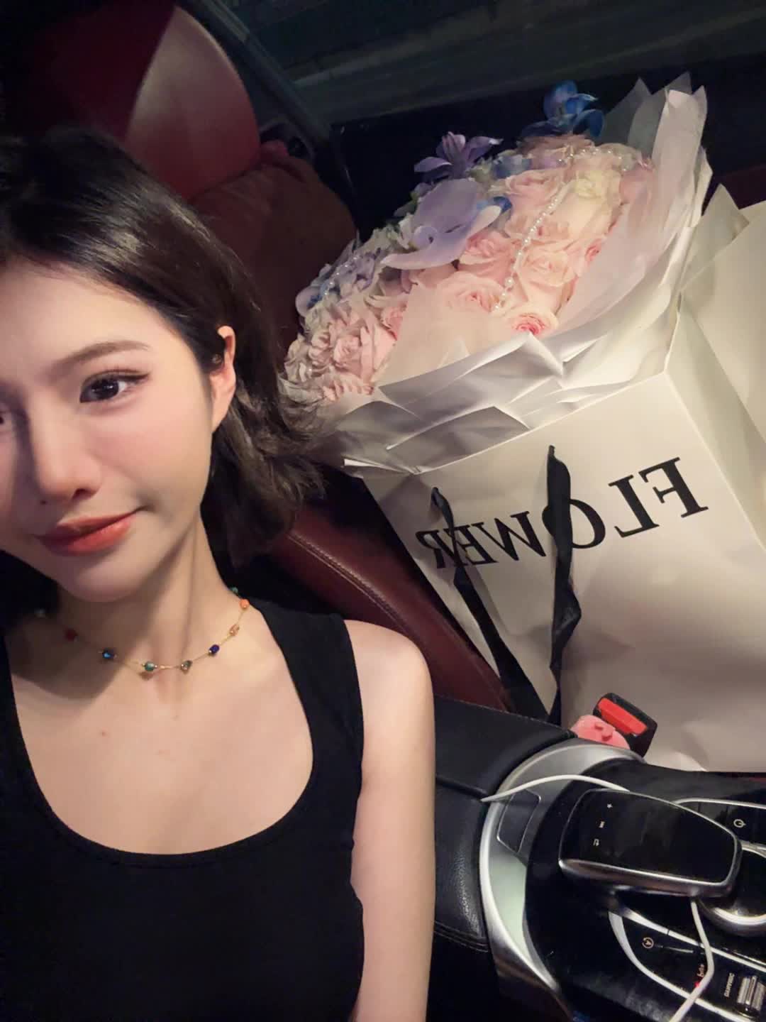 有人觉得买花不值 有人花钱只想买你开心