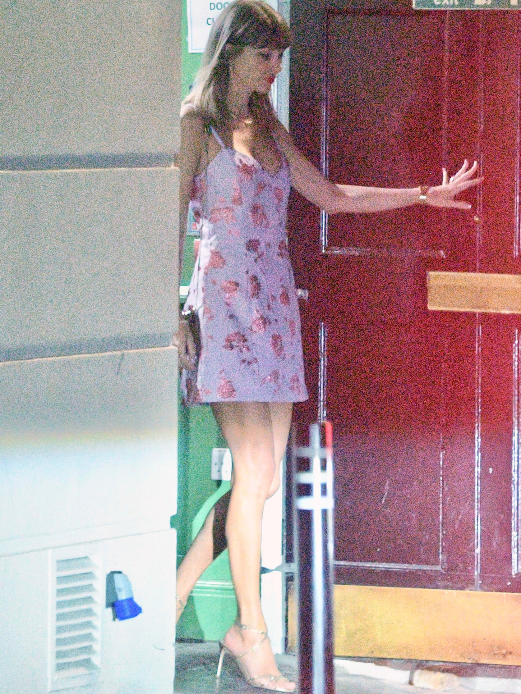 Taylor Swift 霉霉在伦敦出街look 