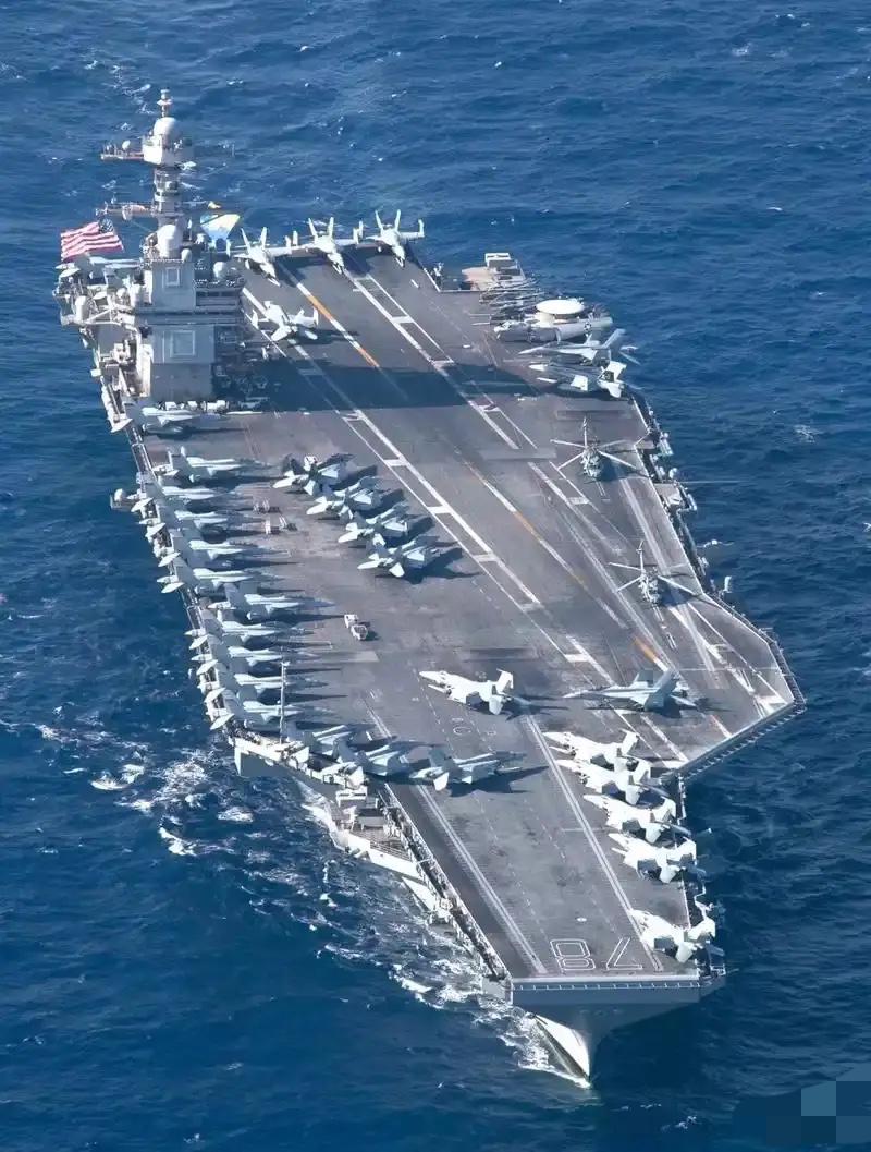 突然间，日本冒出来七艘准航母，且瞒过了世界。

这准航母，平时如一般大的驱逐游戏