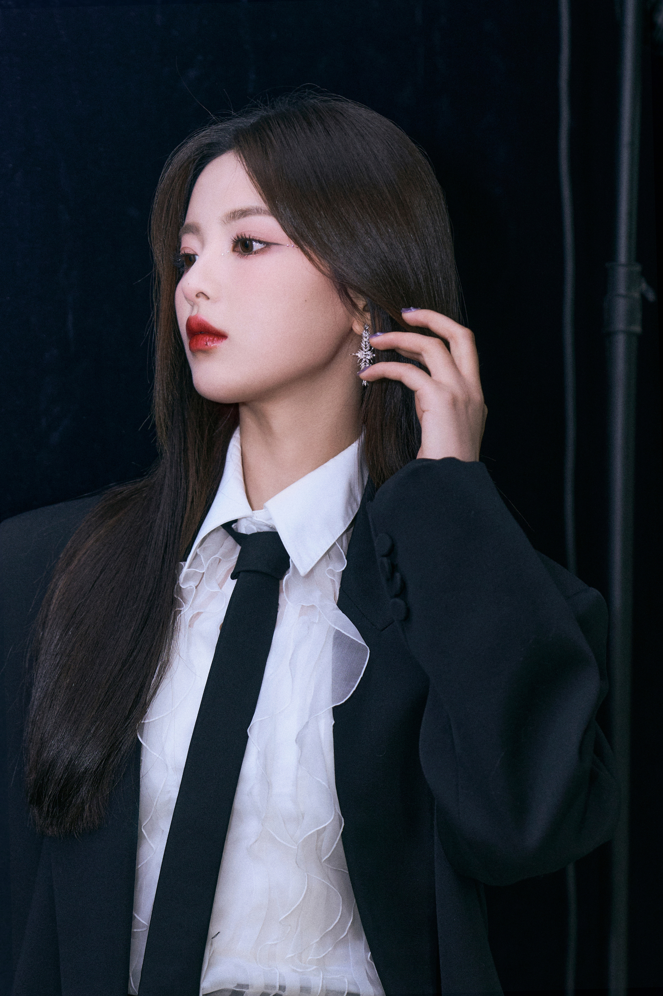 杨超越  西装造型 ​​​