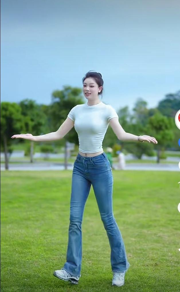 外貌吸引人，能让感情开始更容易。当然，内在美更重要，最好是既漂亮又善良。谁不爱美