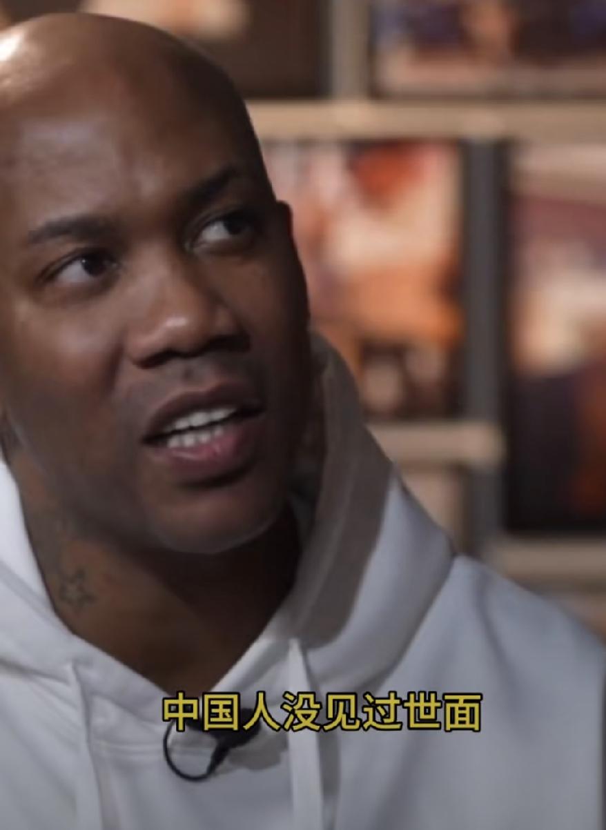 马布里疑似嘲讽中国球迷没见过世面，他说“中国球迷看到黑人球员像看到外星人一样，跟