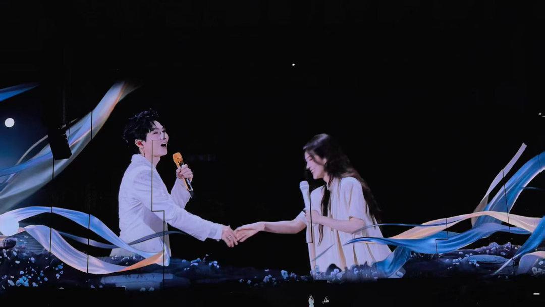 陈楚生贵阳演唱会嘉宾陈昊宇陈楚生陈昊宇披哥浪姐冠军合体巡演的旅程还在向前行走，好