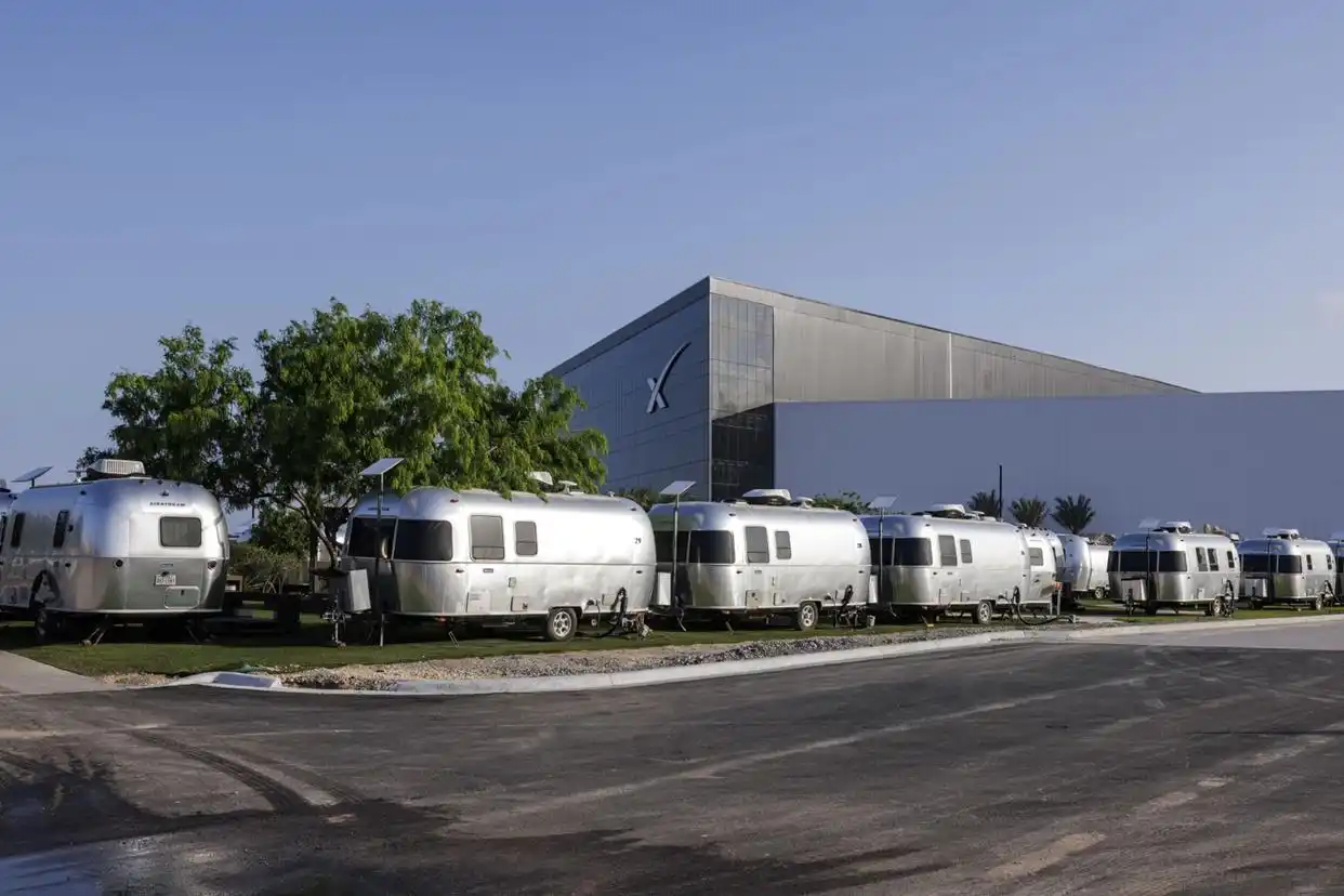 【SpaceX火箭发射基地将升级为新城镇】5月4日消息，根据当地县选举网站公布的