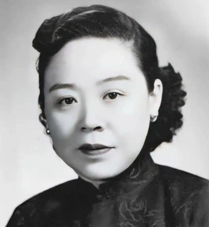 1925年，32岁的白崇禧在桂林娶了22岁的马佩璋。女方是远近闻名的“桂林头号美