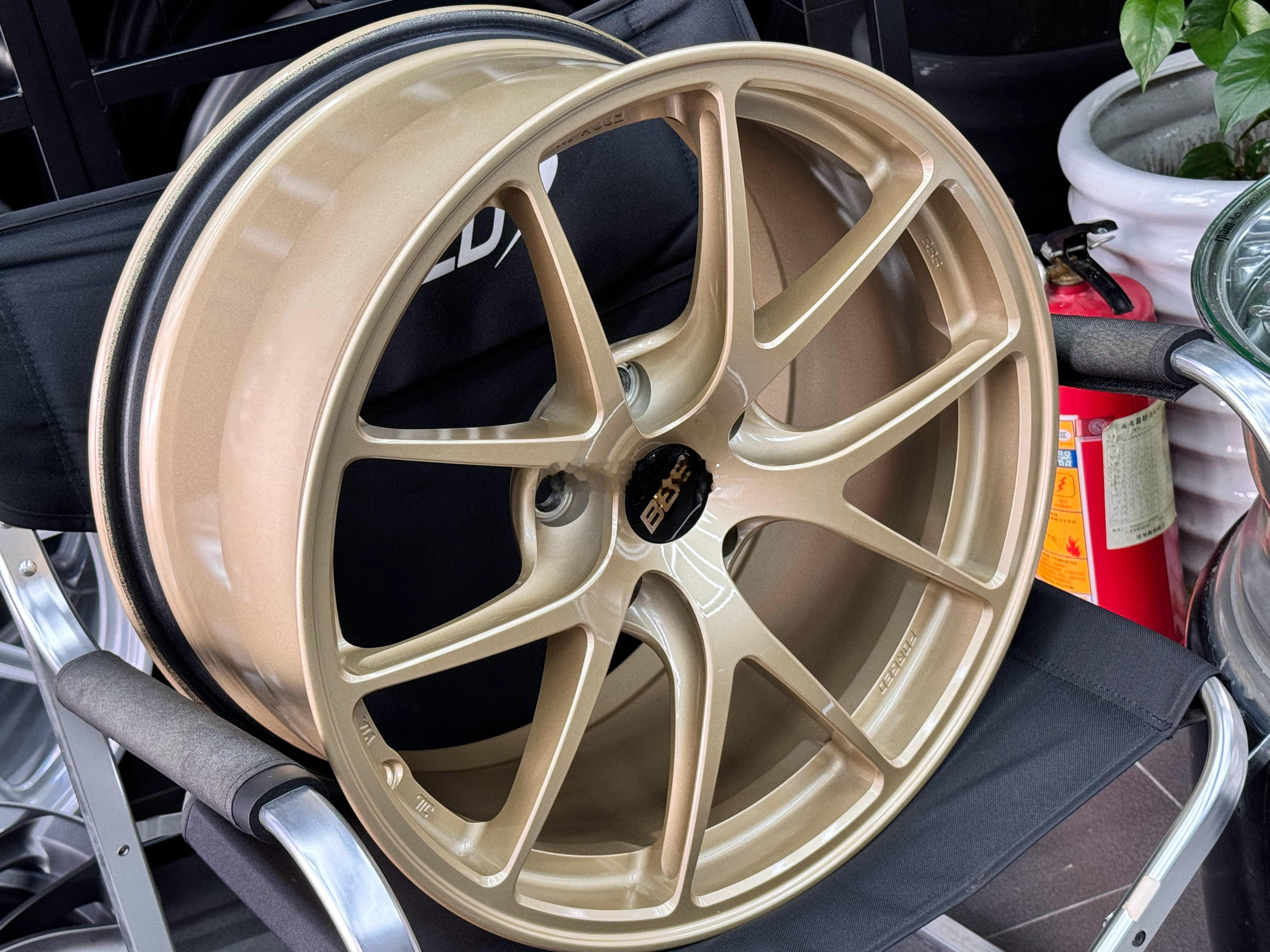 没有花钱的不是 心情件❤️安排一波日本正品BBS RIA GL金色原版原漆18寸