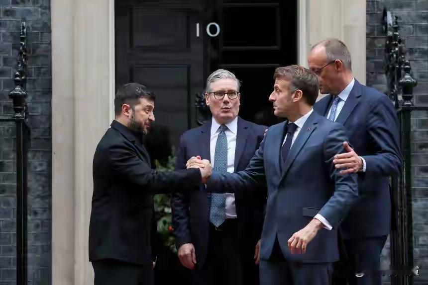 泽连斯基首次松口，俄乌或以“朝鲜停战模式”停火