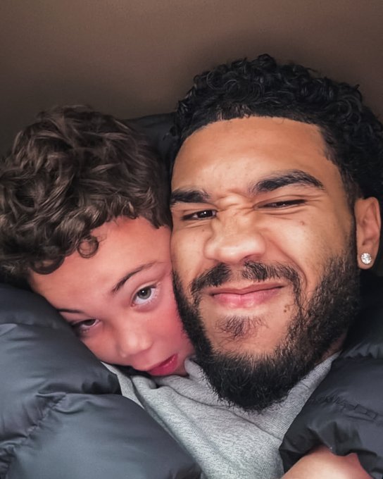 父子同框跟大家Say hi！[yeah]BLEEDGREEN波士顿凯尔特人[超话