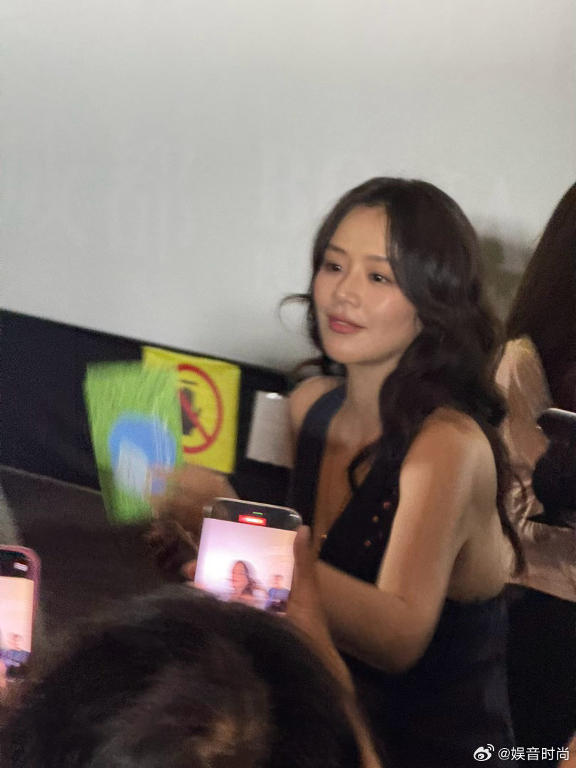 不打麻将来看马思纯马思纯帮女生语音约crush 成都粉丝是真的会玩：奶奶为马思纯