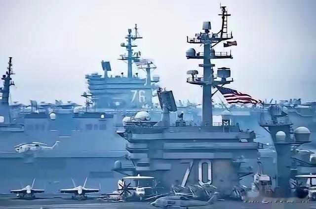 军事专家戴旭说道：“中国的军舰拦截美国军舰的时候，很多人害怕，我不知道害怕什么！