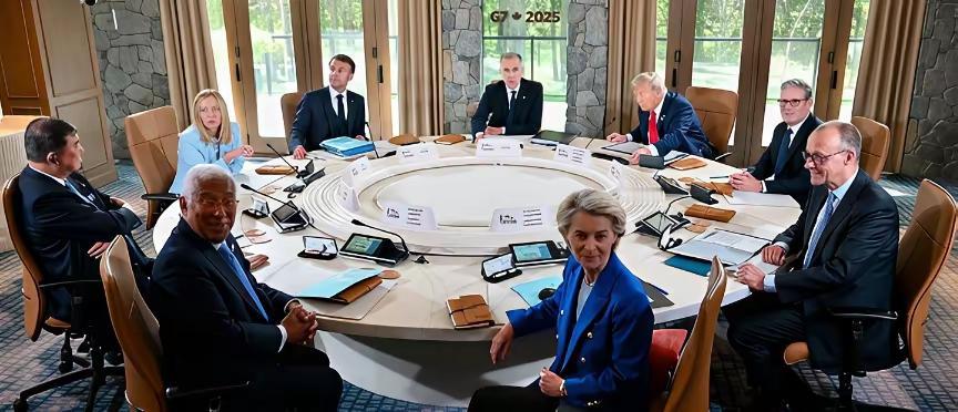 G7峰会，对泽连斯基视而不见的，不仅是特朗普？

泽连斯基~
需要你的时候，你就