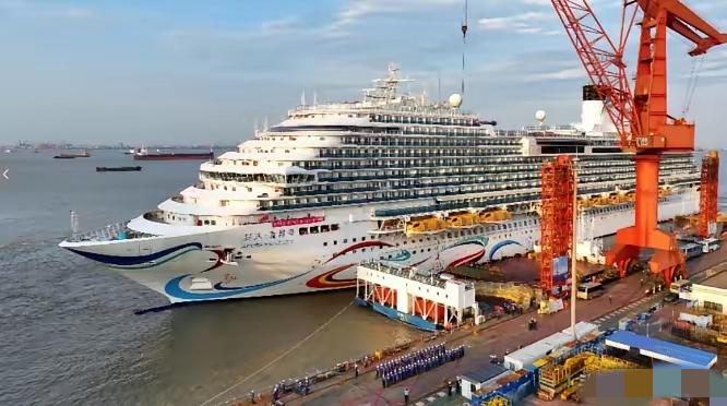 真是活久见！霍尔木兹海峡那边炮火连天，可谁能想到，这把火竟然把中国造船厂的订单给