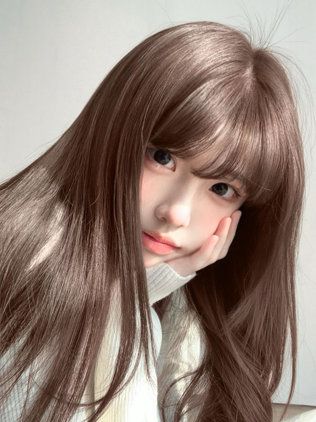 冬天就是特别适合这种灰棕色啊
室内室外都好好看