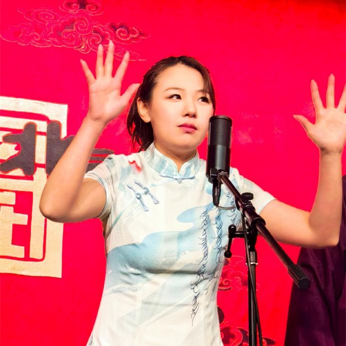 赵芸一自称德云一姐，观众不买账有自己的想法！“少班主夫人”和“德云一姐”一样，都