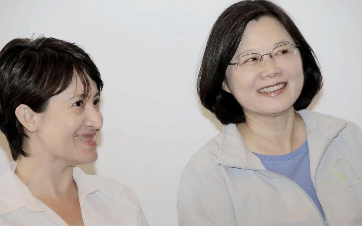 蔡英文还想和朱立伦见面？“蓝营”一句话怼死：早干什么去了？

蔡英文近期启动所谓