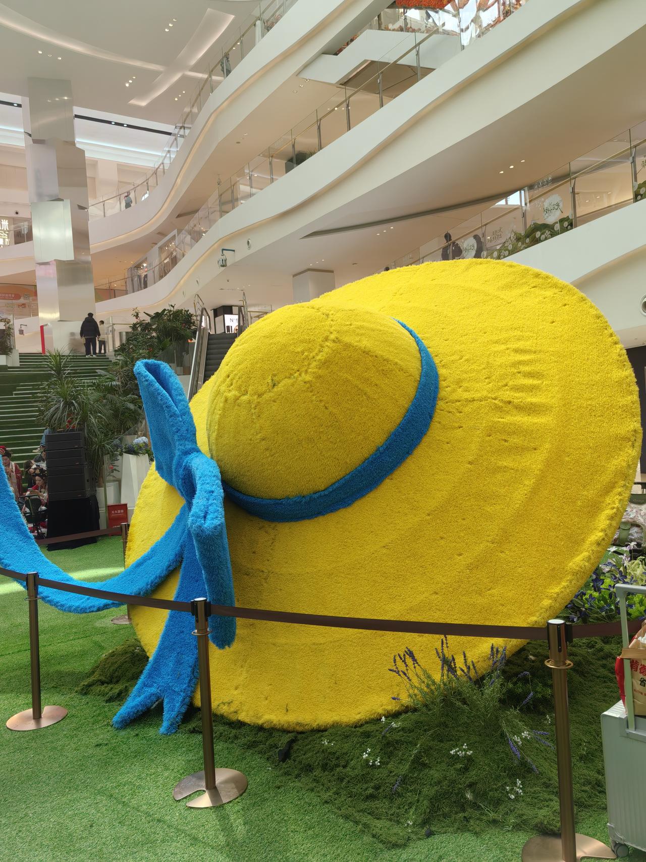 从今天开始我再也不发微头条了
没有展现
没有阅读
更别谈收益了
从今天开始我开始