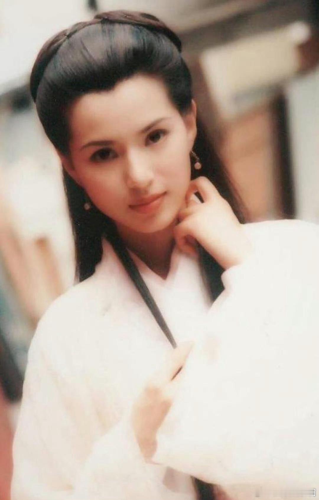 小龙女都当妈妈了  李若彤演孙阳妈妈  谁懂李若彤当年的小龙女给小小的老子带来了