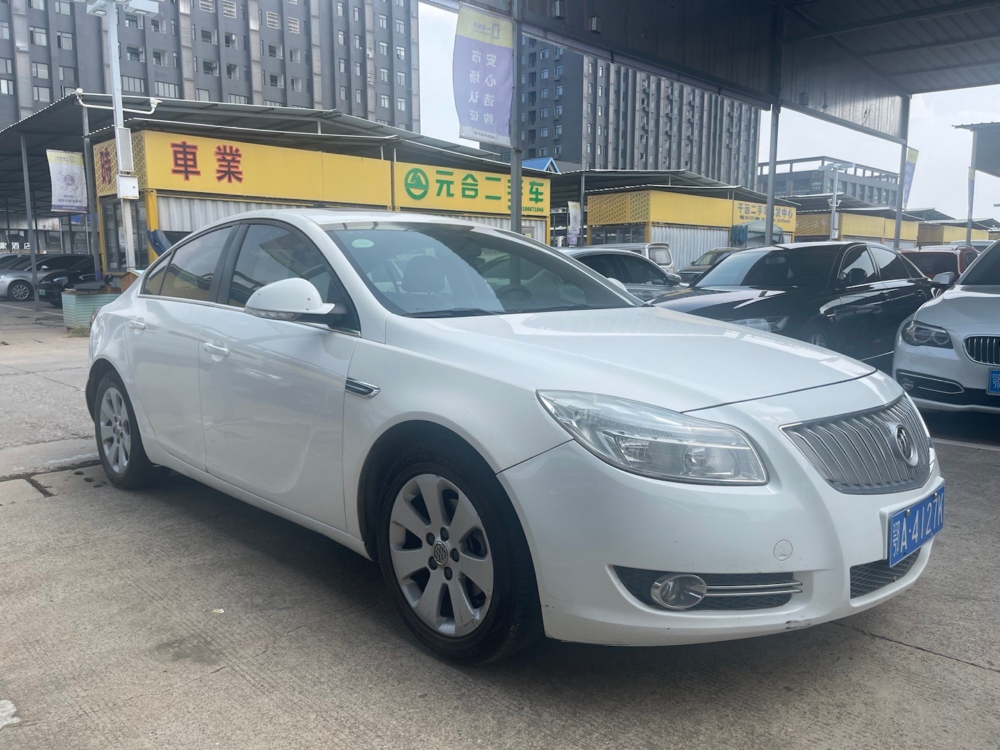 2011年别克君威 2.0L 自动挡 即将收拾完毕做个精洗 抛光 打蜡  绝对更