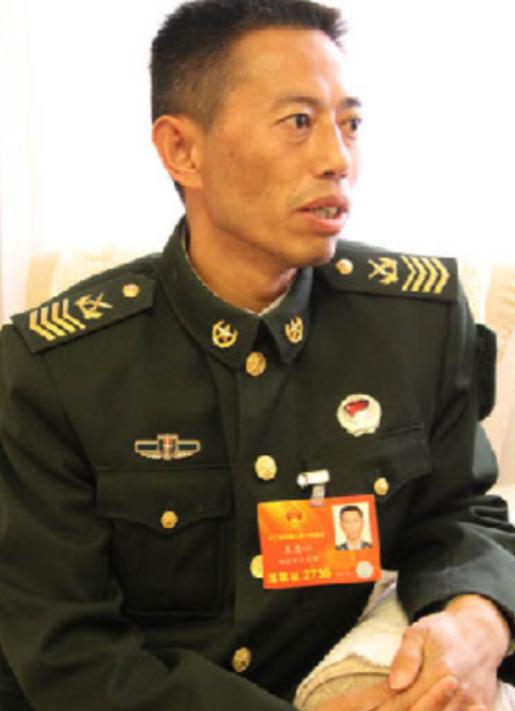 1999 年，已经办完退伍手续的导弹兵王王忠心回到家乡，一纸加急电报将他重新召回