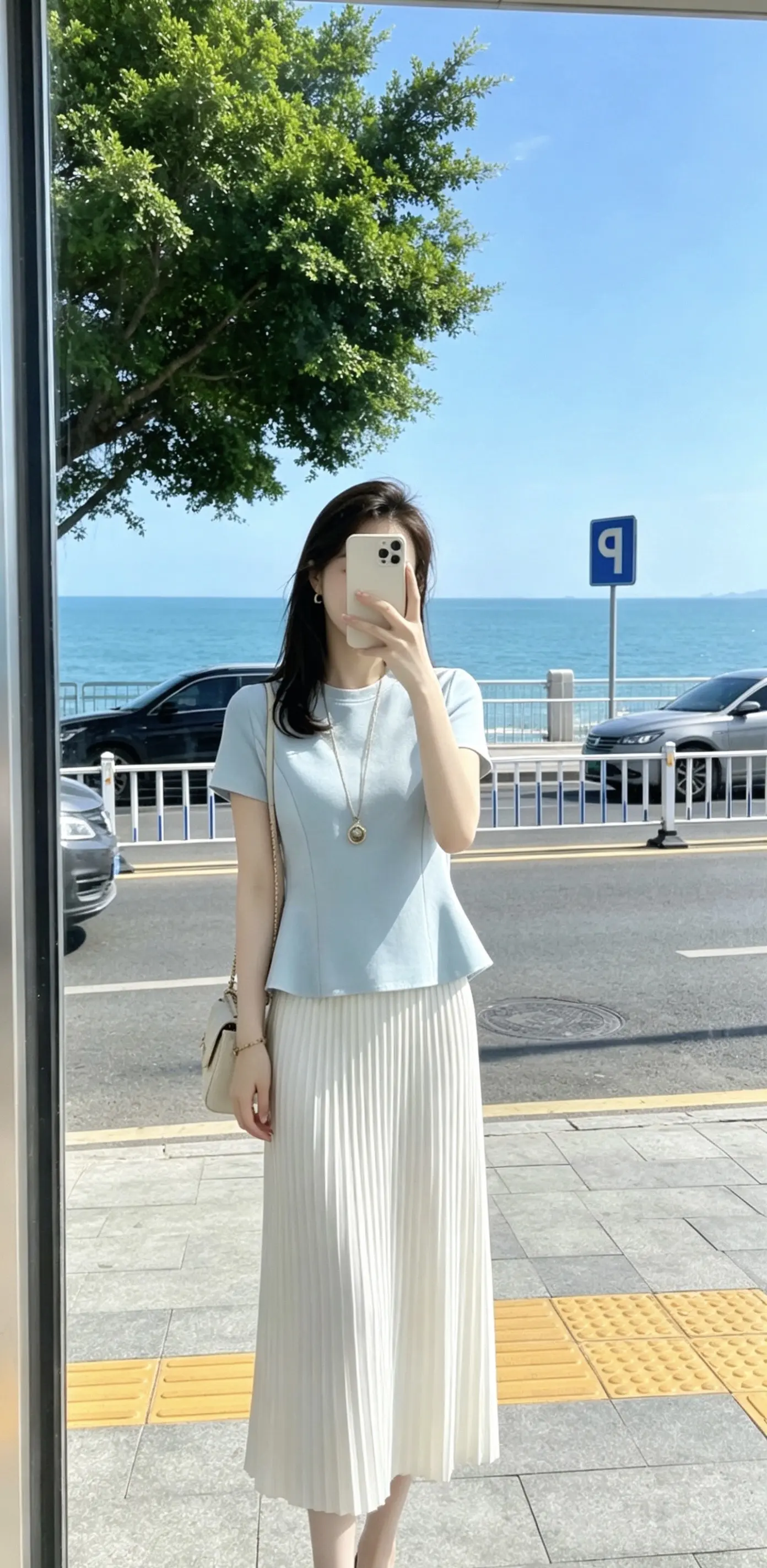 愿你看淡世事沧桑，内心安然无恙， 不慌不忙，自带光芒， 好好生活，慢慢...