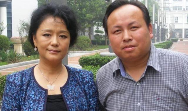 1979年，饰演潘金莲的演员 廖学秋 去外面拍戏，和老公分别了六个月，她归心似箭