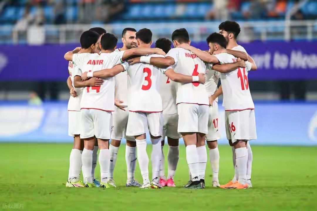 战火蔓延至绿茵场！伊朗官宣退出2026美加墨世界杯，亚洲足坛格局迎巨变，国足递补