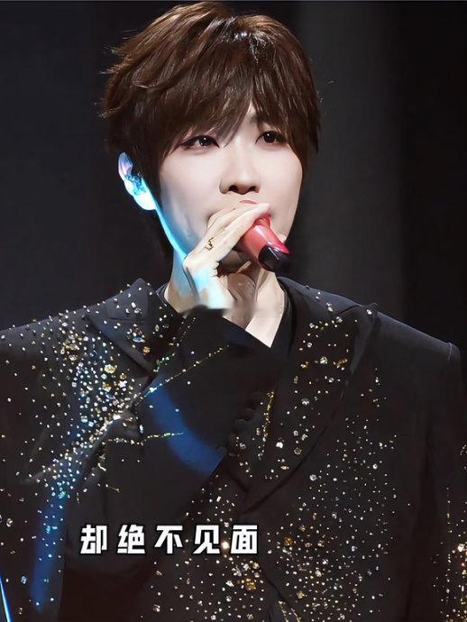 真在徐良演唱会考上试了徐良演唱会这波操作太会戳青春了！直接把现场办成大型“考试”