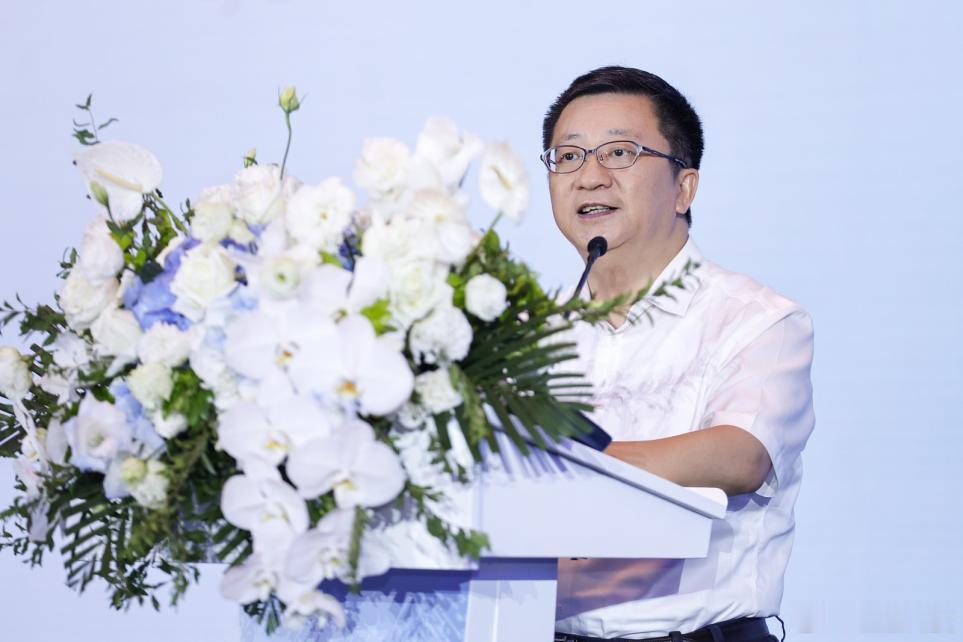 第七届激光显示大会今天在北京举行，主题挺直接：大有可为。海信现场放话“百吋之上，