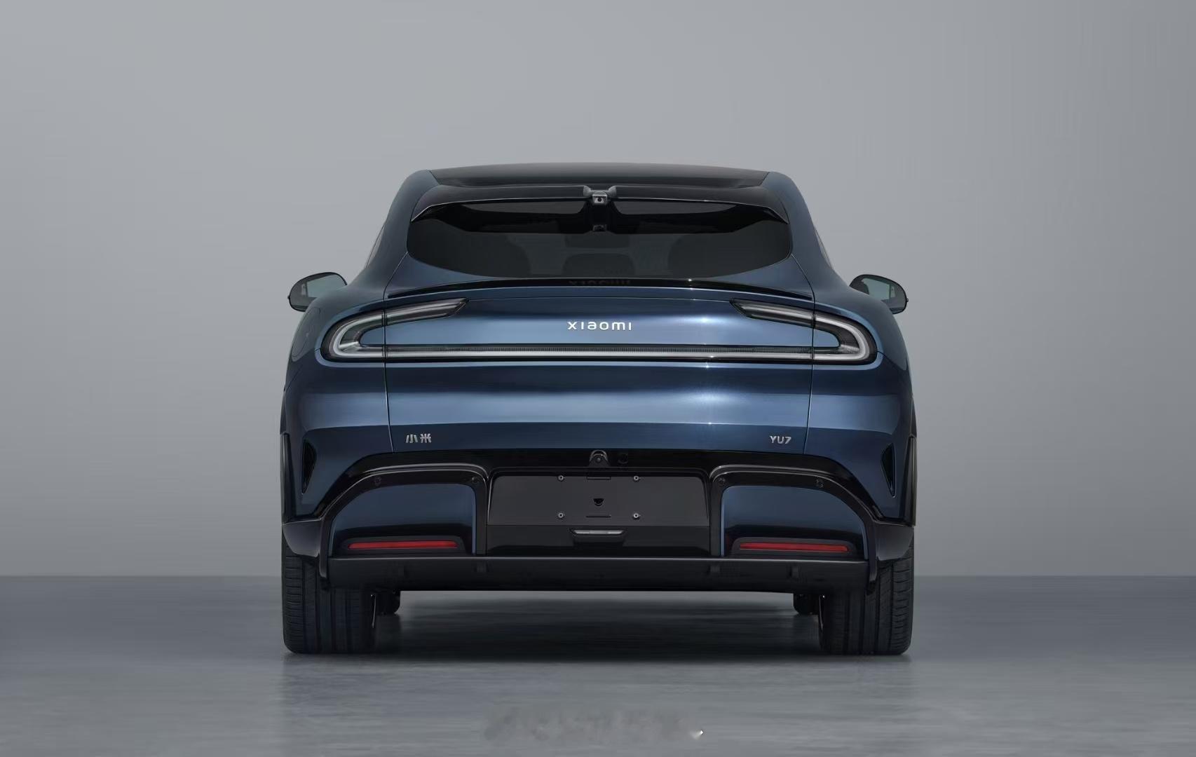 小米 SUV 来了！（真就 su7直接拉高） 