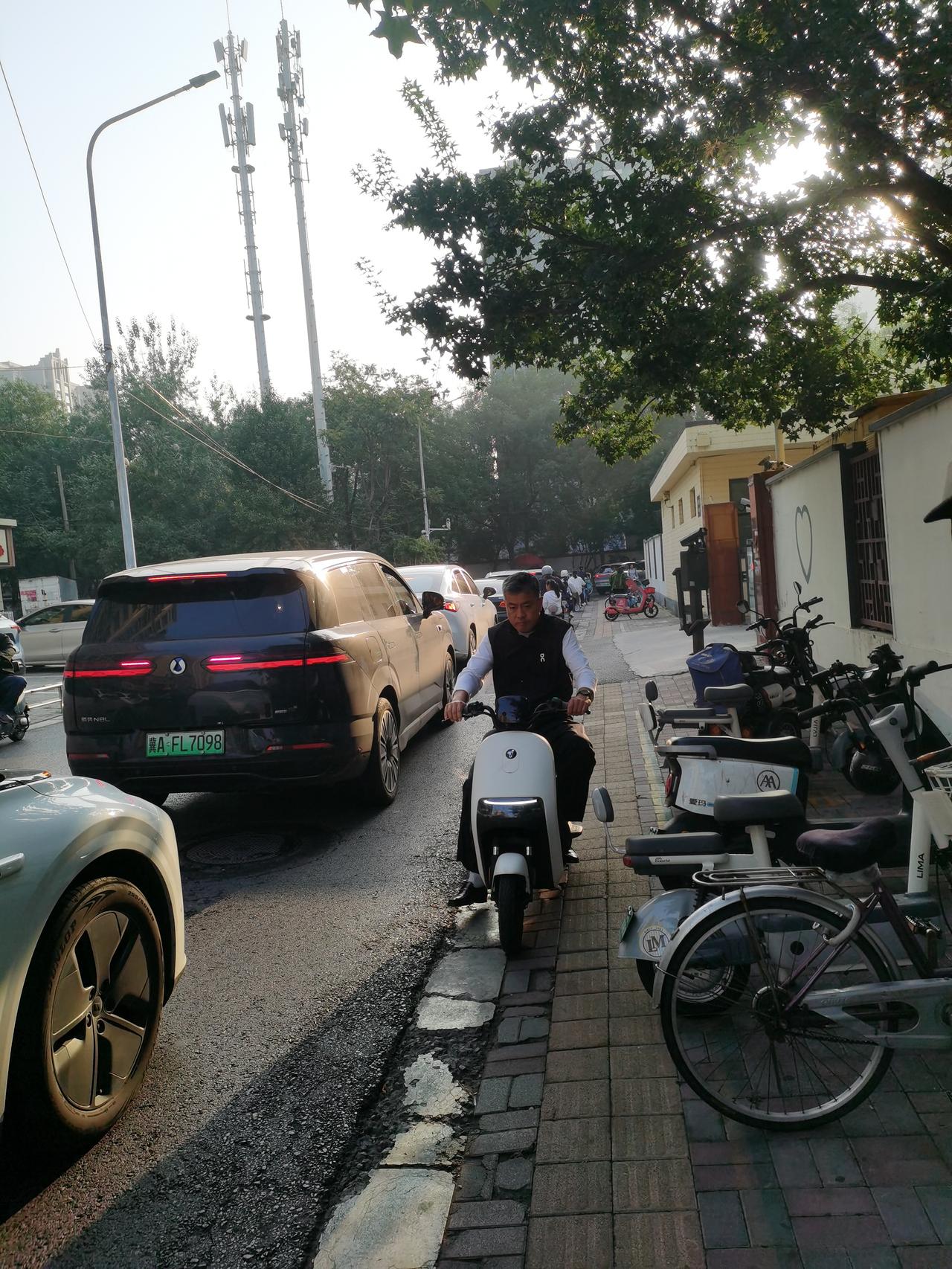 做个明白人！幸福和不幸福，都是比较出来的！

没有比较，就没有烦恼；没有比较，自