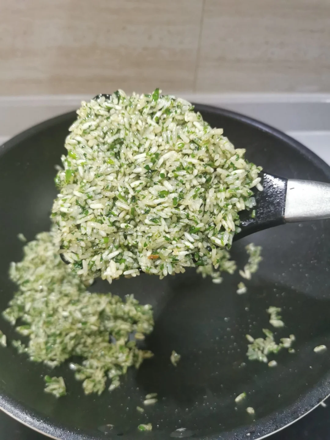 蛤蒌叶饭，简直是米饭届的奇迹，自带异香！