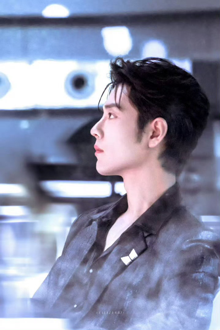 外国人称藏海传值得艾美奖这个是美国电视界最高奖，文化名片值得！但在国内先横扫三大