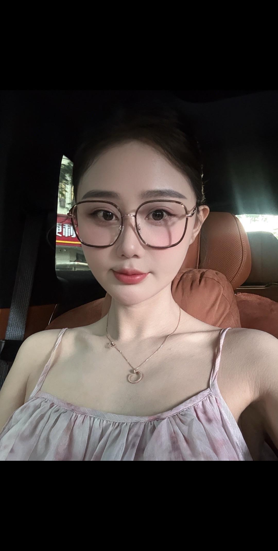 为什么爱需要教，从来我爱别人也没人教过我。