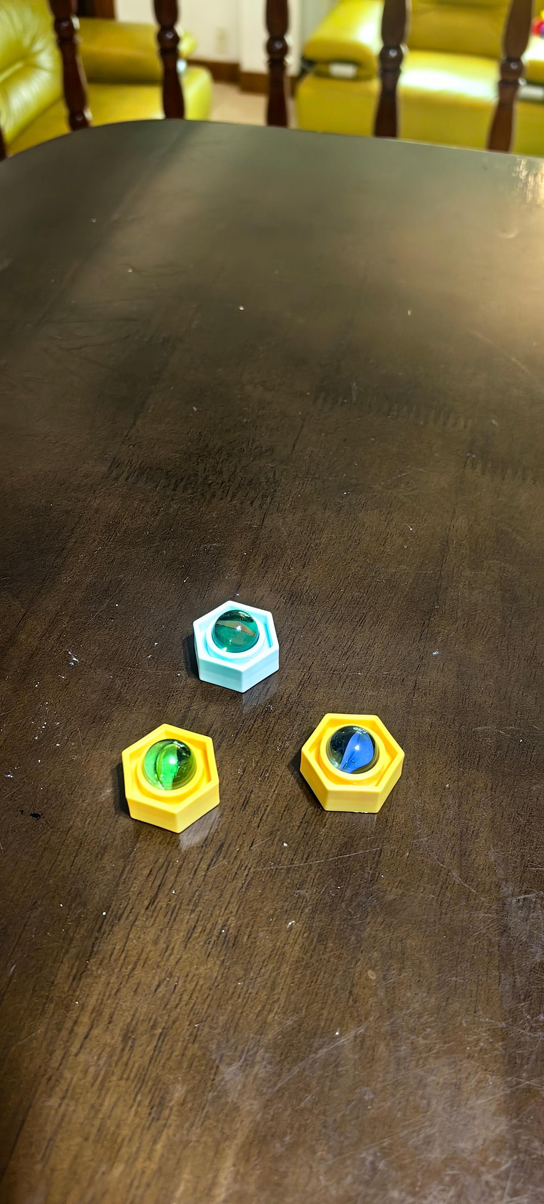 我家3周岁半二宝搭的宝石塔，大家看看他将来适合干什么工作？