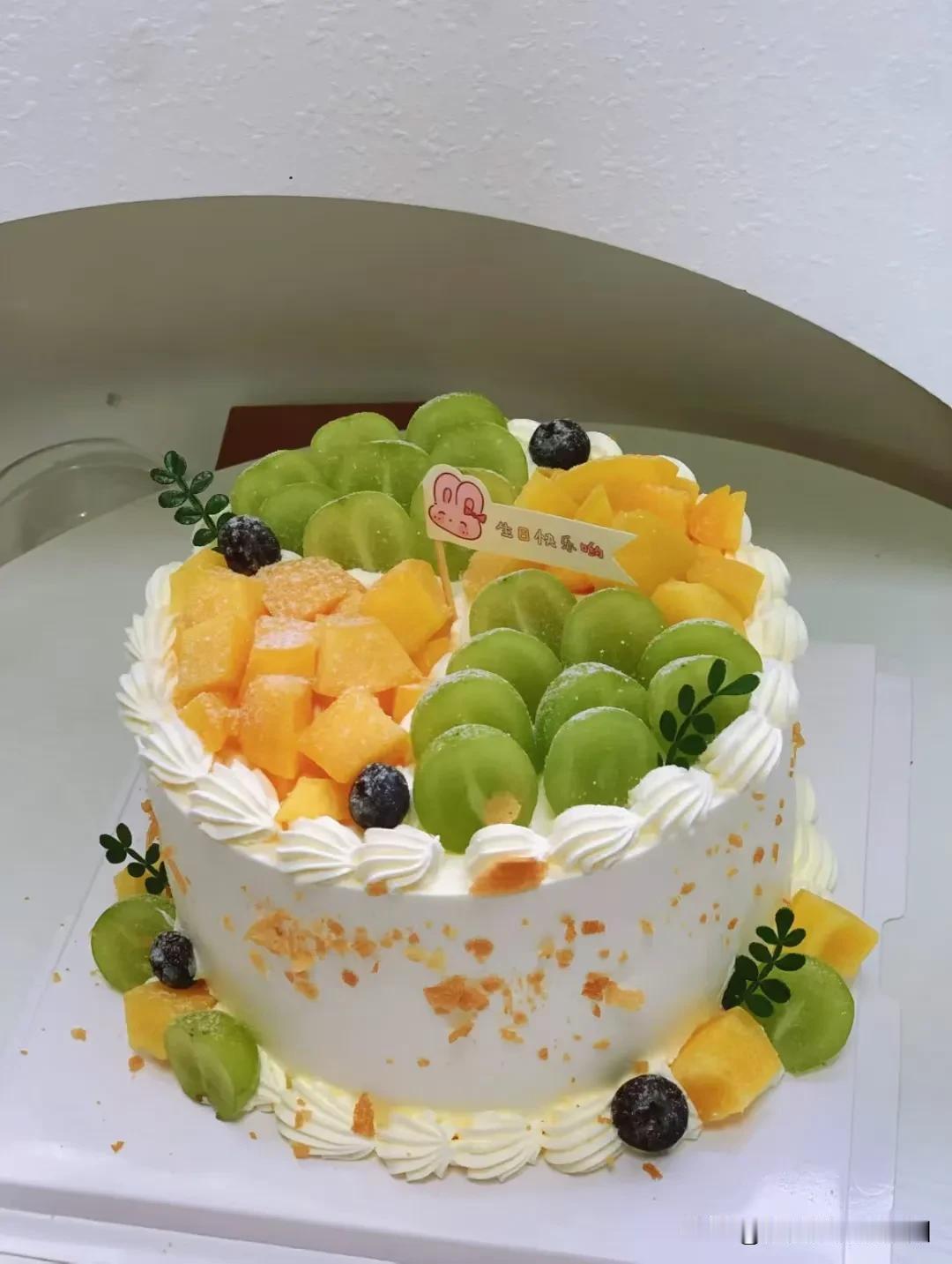 父母在才是最大的财富，趁父母双亲都在，及时尽孝，百善孝为先，即使再忙，也要常回家