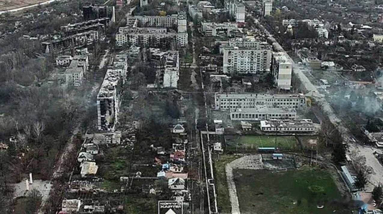 【上帝旨意：圣诞节当天乌克兰军队全面控制库皮扬斯克】

圣诞节当天，乌克兰军队完